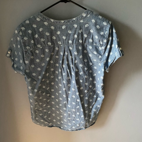 Lucky Elephant Chambray Short Sleeve top - Picture 3 of 5